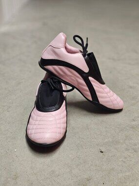 Womens Pink & Black Lace-Up Soft Sole Shoes Lightweight & Comfortable For Casual